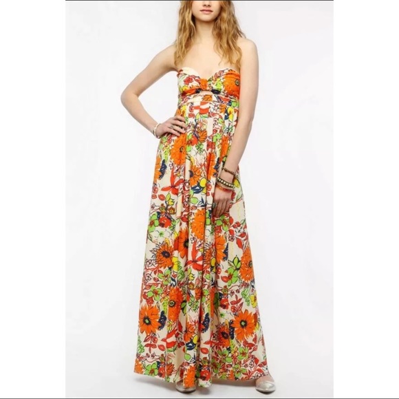 Urban Outfitters Dresses & Skirts - Urban Outfitters Sparkle & Fade Orange Strapless Floral Cutout Maxi Dress Sz M